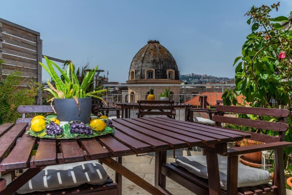 Naples In The History 4M Panzió Kültér fotó