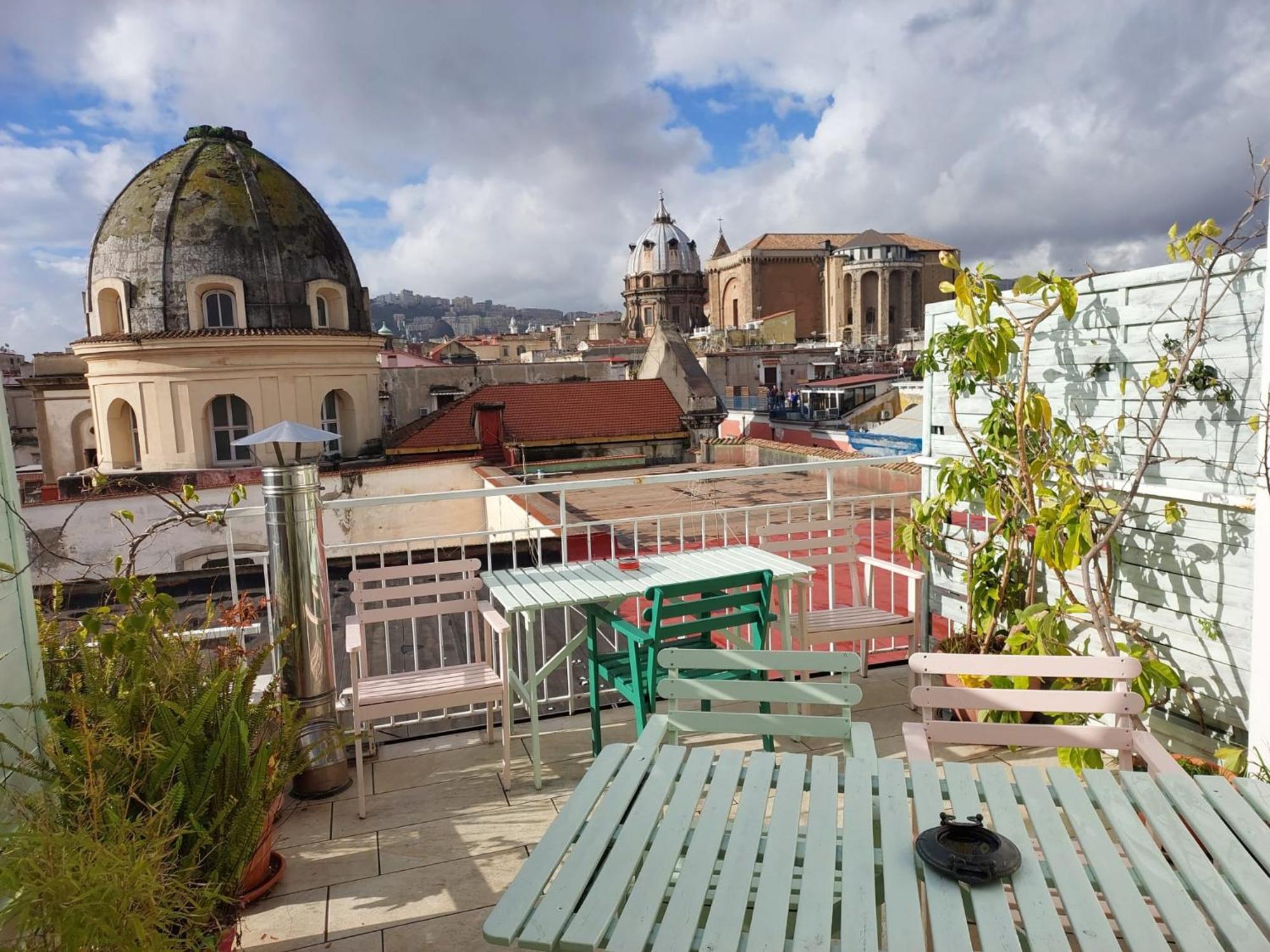 Naples In The History 4M Panzió Kültér fotó